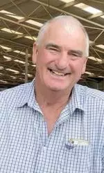 Howie Ward cropped 3/5